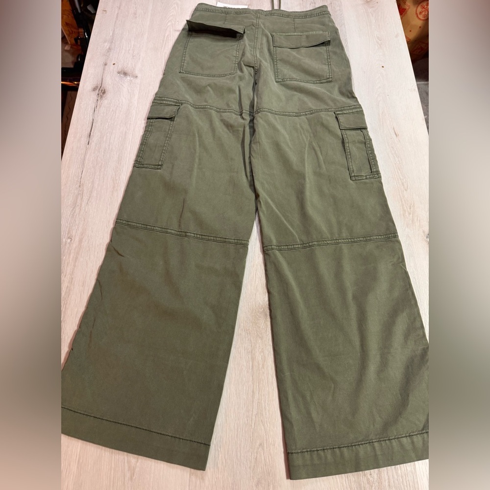 NWT Garage Lucy Fluid Cargo Pant in Python Green, Size 3 - Picture 2 of 10